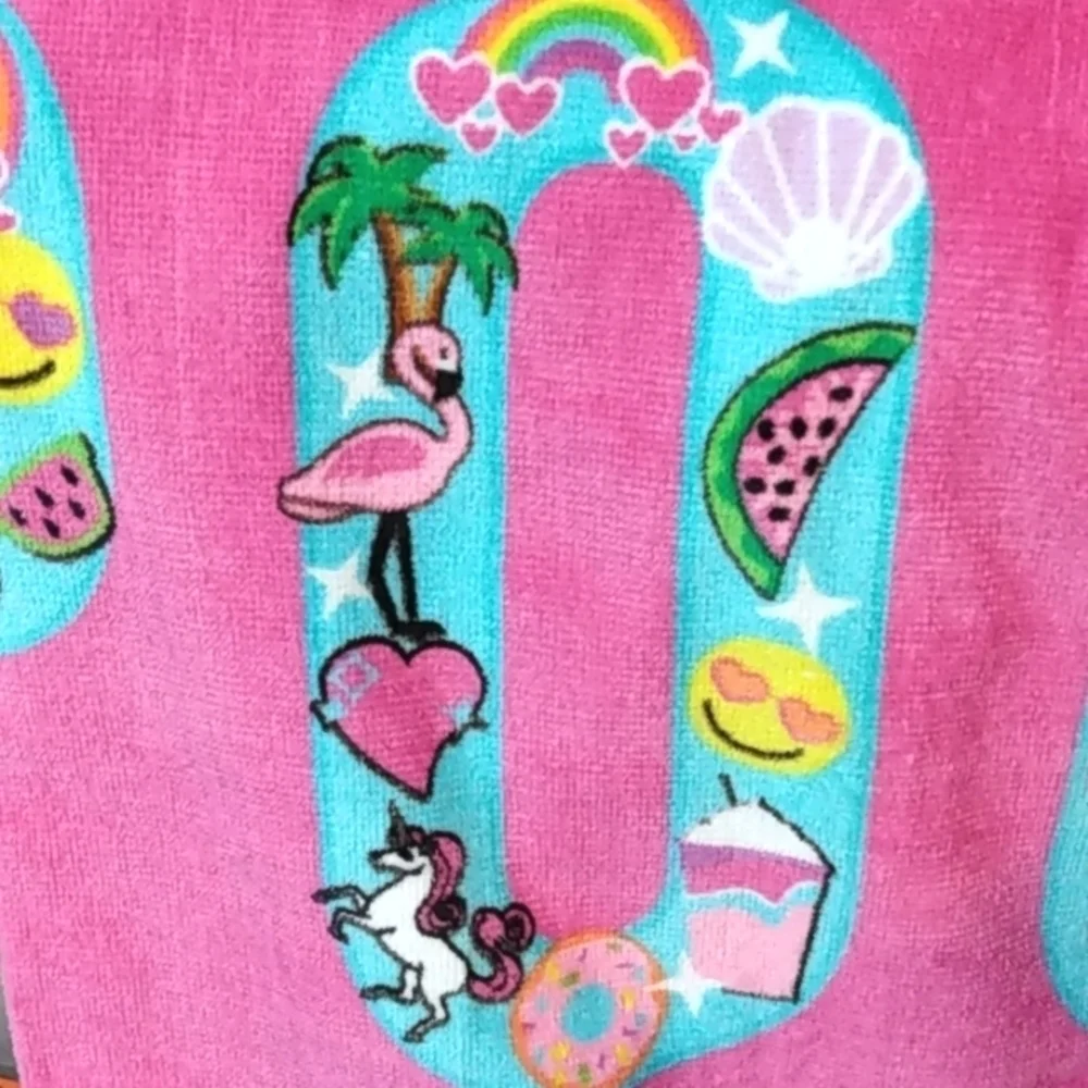 CAPELLI NEW YORK PINK COOL BY THE POOL BEACH TOWEL SIZE 28 X 58 NWT